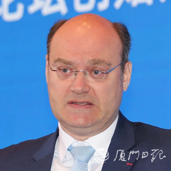 高大伟 拷贝.jpg